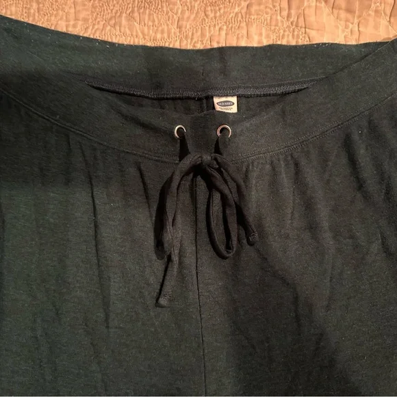 Women’s Size- large- Old Navy turquoise Drawstring sweat Pants - Picture 3 of 10